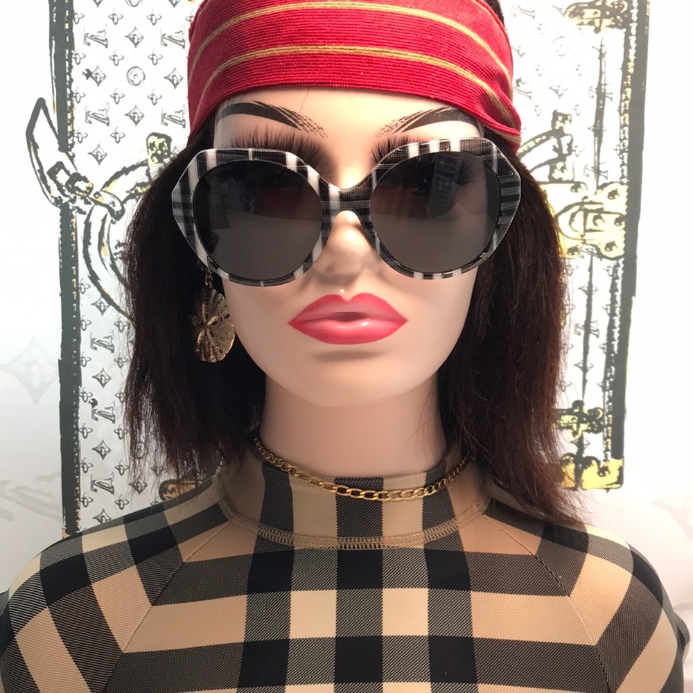 Stylish Black and White Checkered Sunglasses BE4375 4953